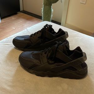 Nike Huarache Men’s Size 11